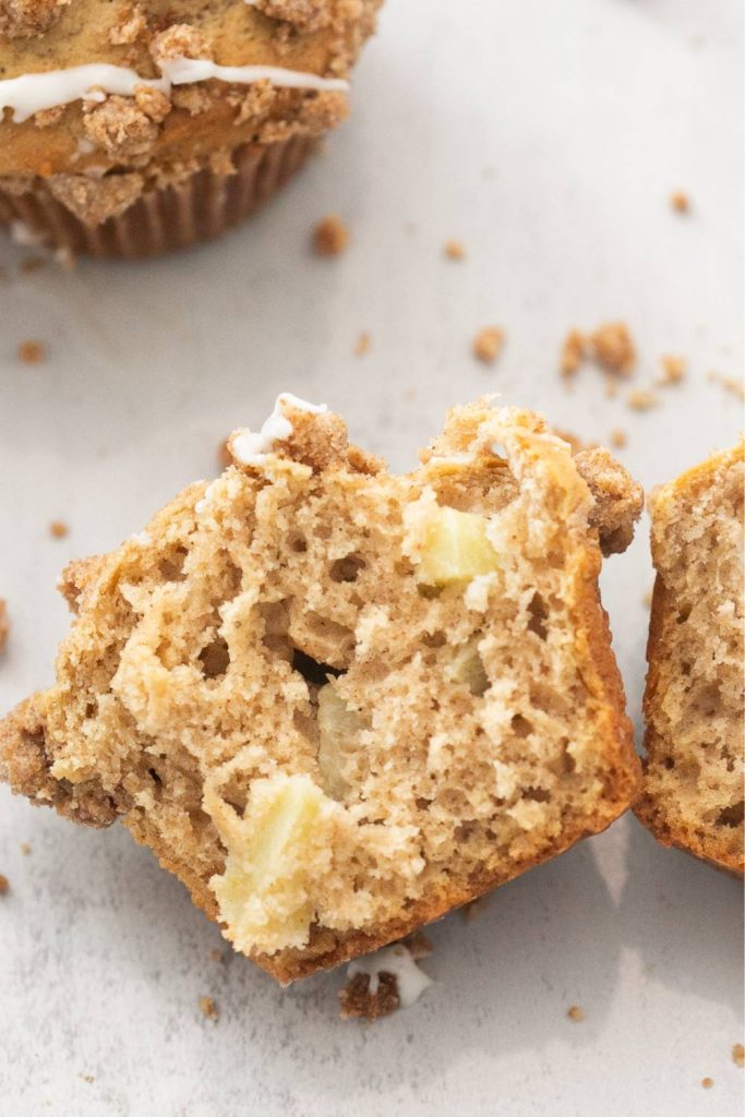 inside of apple crumble muffins