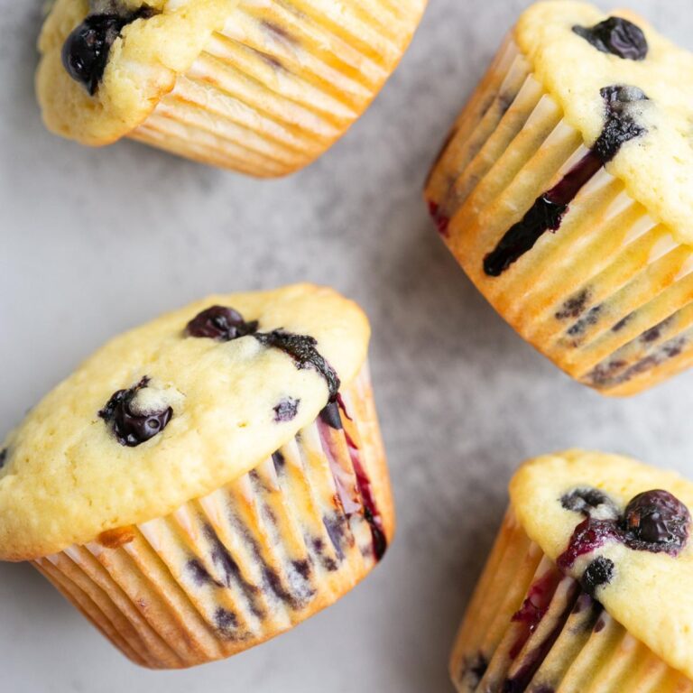 white chocolate blueberry muffins