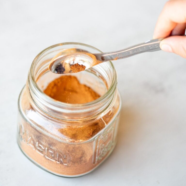 homemade pumpkin pie spice in a jar