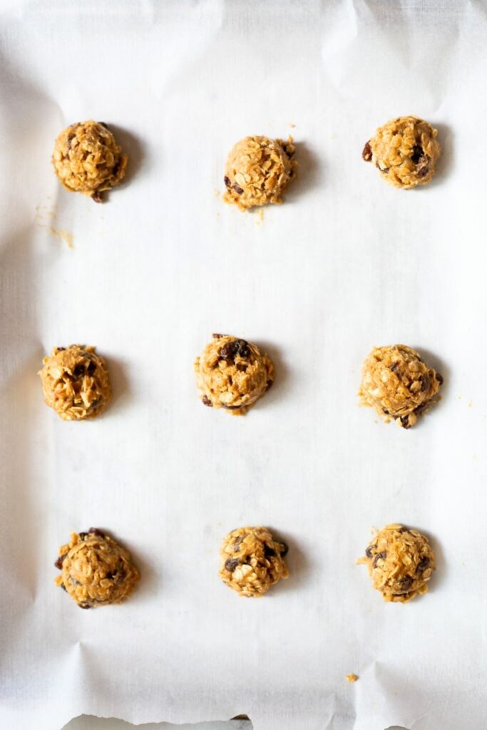 sourdough discard oatmeal raisin cookie dough balls